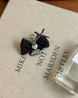 Midnight Pearl Charm Hairclip